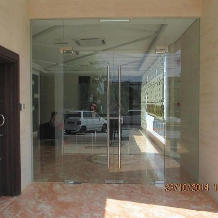 Kemena View Hotel Кучінг Екстер'єр фото