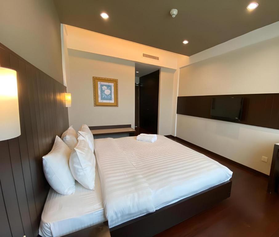 Kemena View Hotel Кучінг Екстер'єр фото