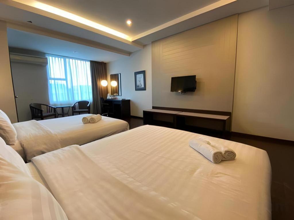 Kemena View Hotel Кучінг Екстер'єр фото